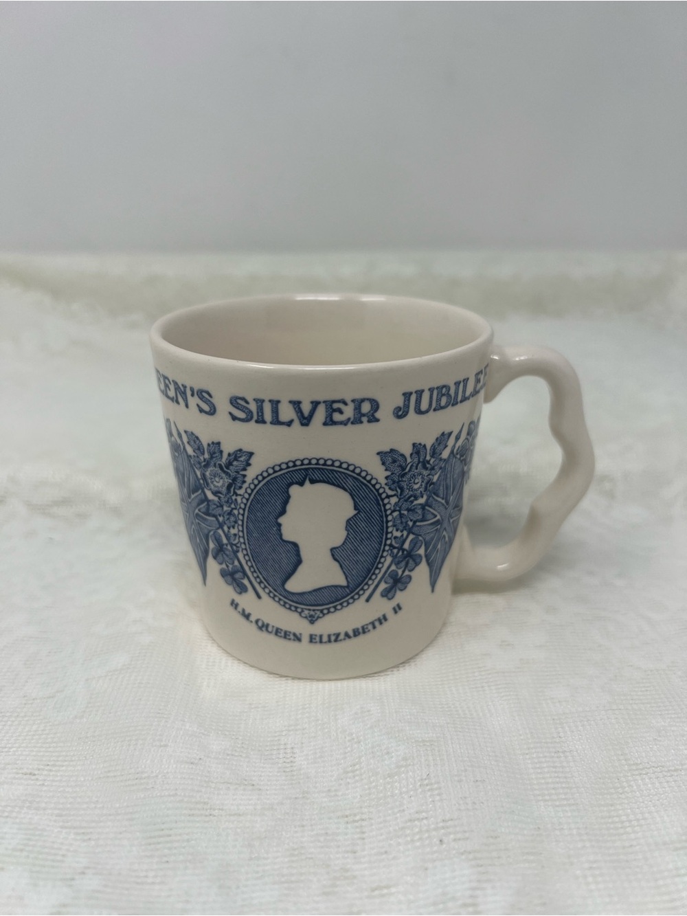 Queen's Silver Jubilee Commemorative Mug - Blue on Cream